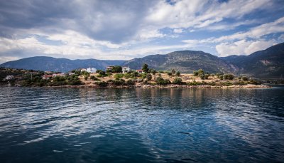 In 10 days from Athens to Corfu | Lens: EF16-35mm f/4L IS USM (1/160s, f8, ISO100)